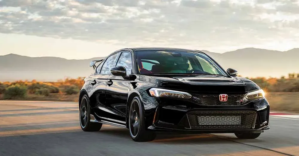 Honda Civic Type R looks the best debuted with the best performance and the most powerful form
